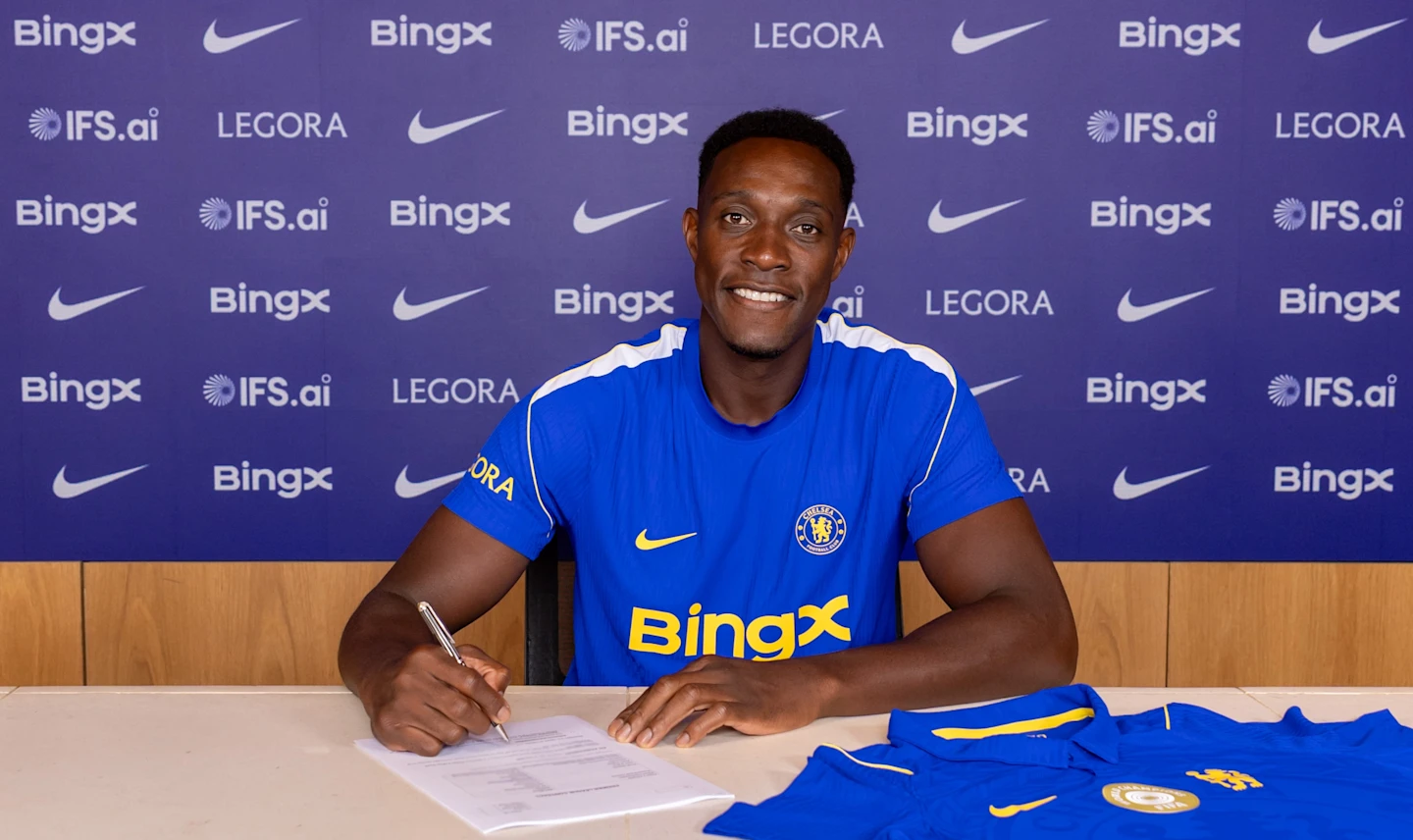 Chelsea Complete Surprise Signing of Danny Welbeck on Two-Year Deal