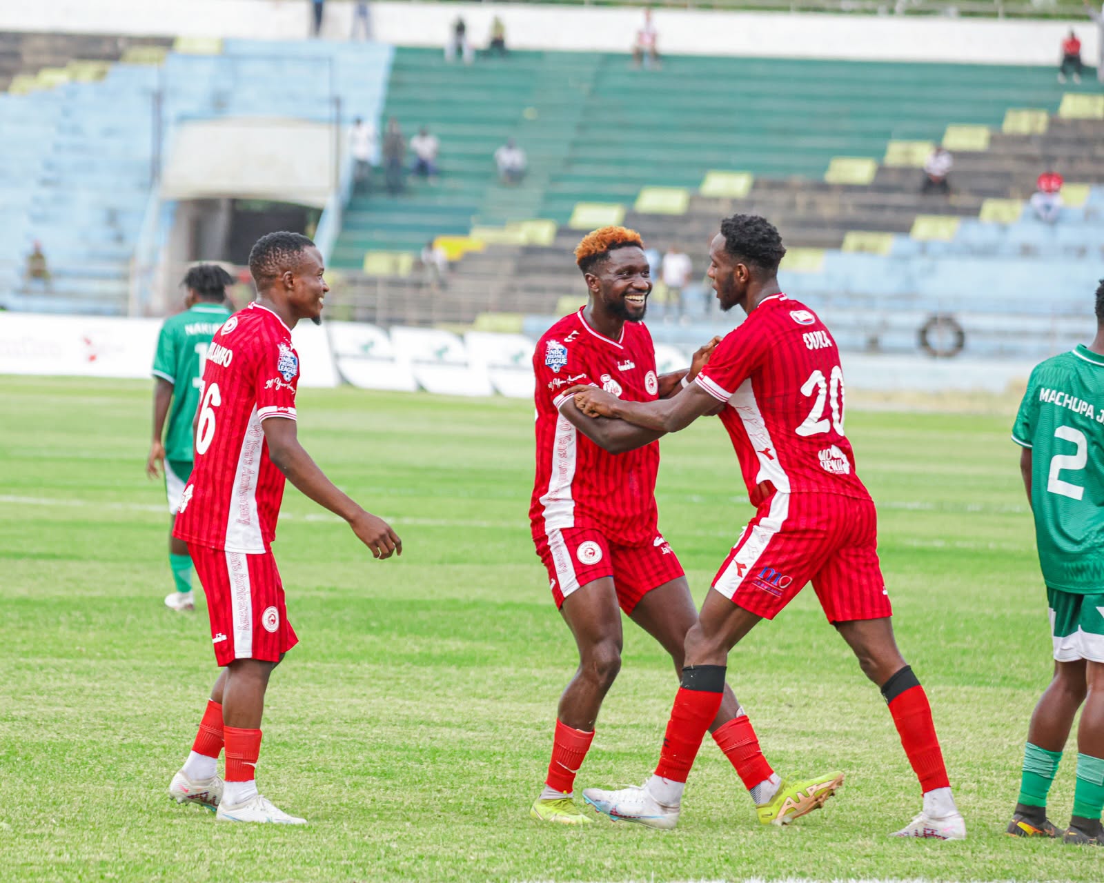 Simba yaizamisha Pamba Jiji CCM Kirumba, yapata kadi Nyekundu ya pili