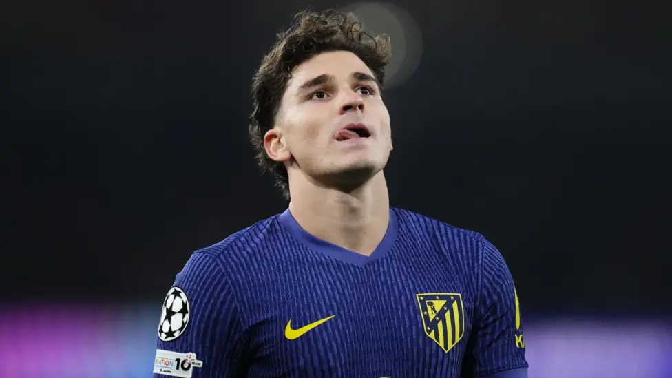 Alvarez Transfer Saga Intensifies as Barcelona Pursuit Continues