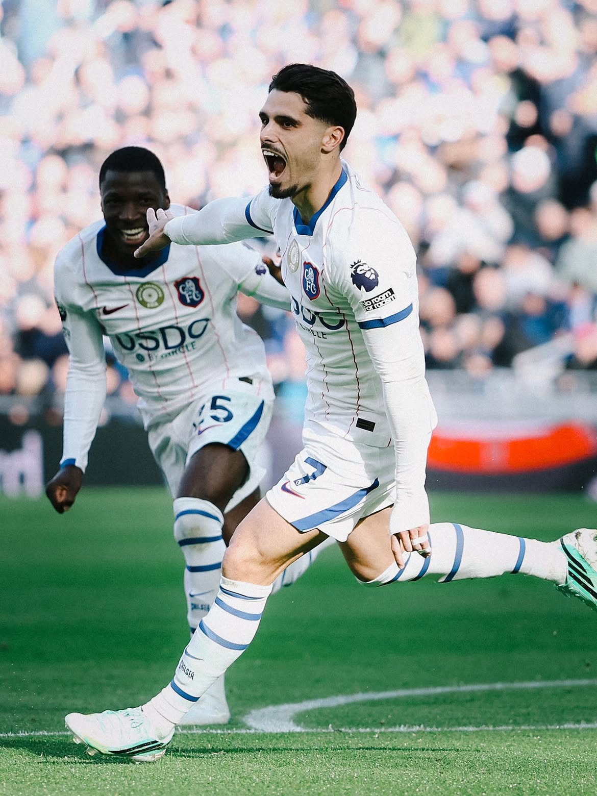 Pedro Neto Brance sinks Everton as Chelsea claim victory